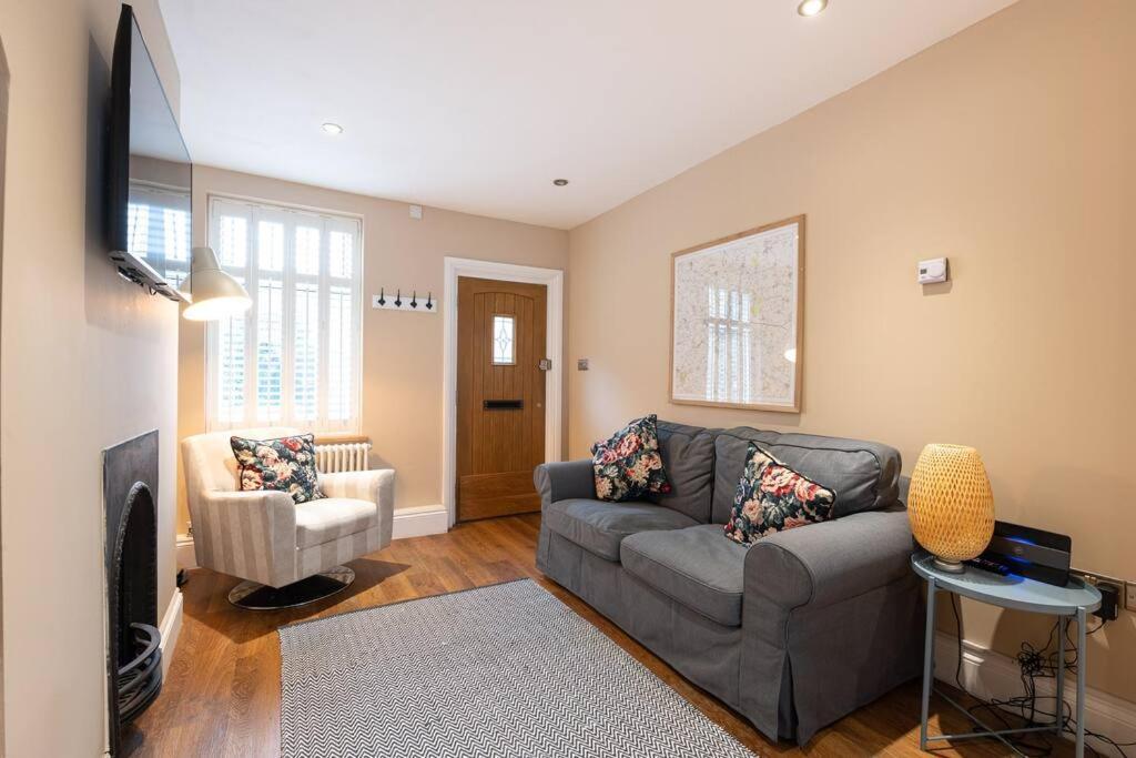 Вилла Besford Square, Shrewsbury Town Экстерьер фото