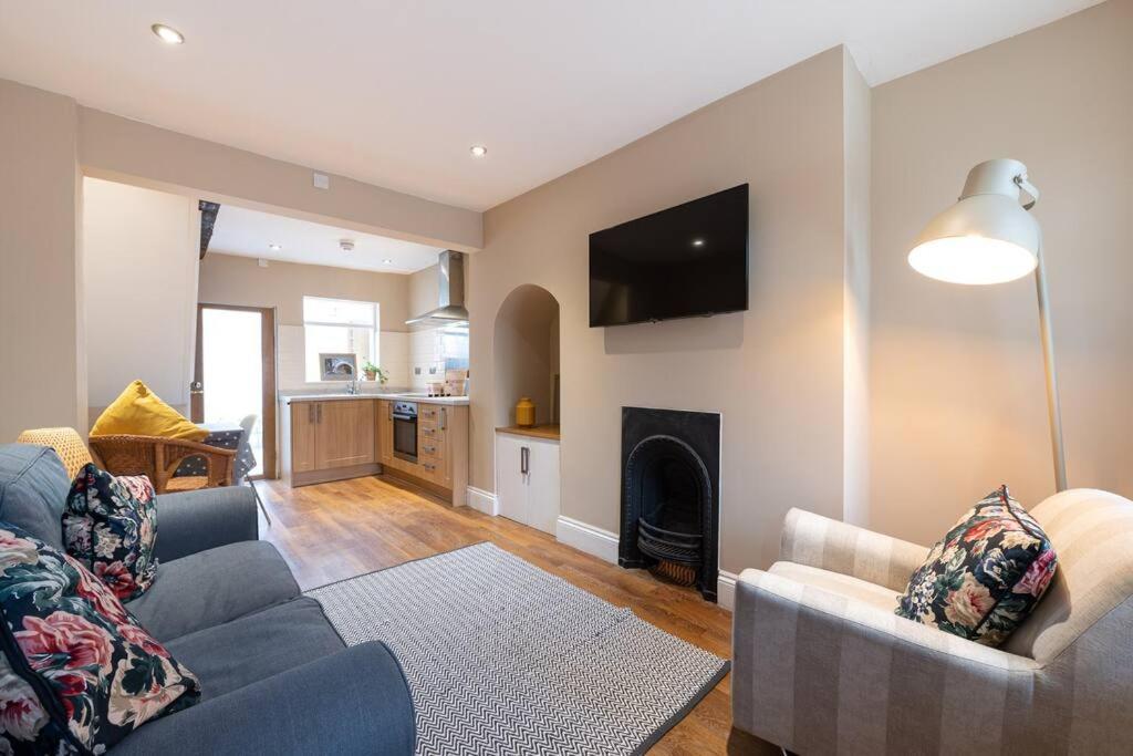 Вилла Besford Square, Shrewsbury Town Экстерьер фото