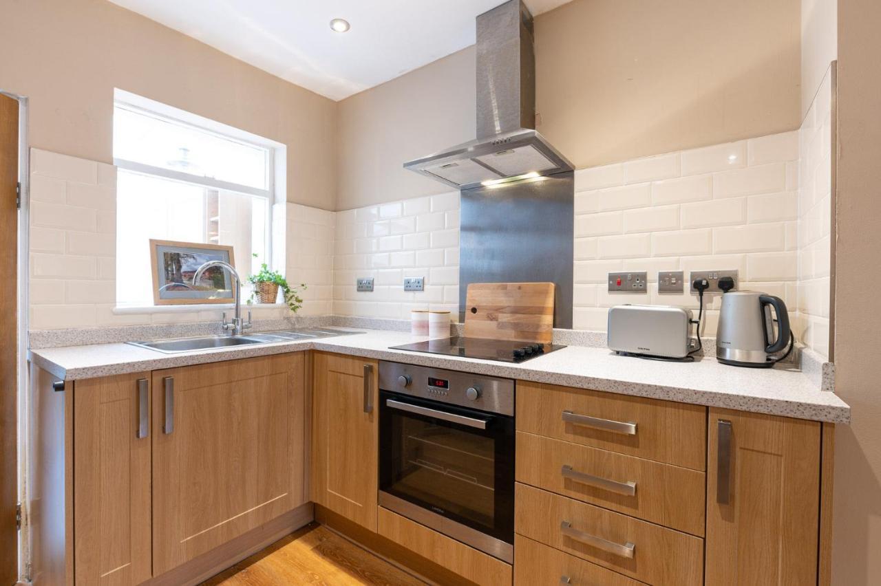 Вилла Besford Square, Shrewsbury Town Экстерьер фото